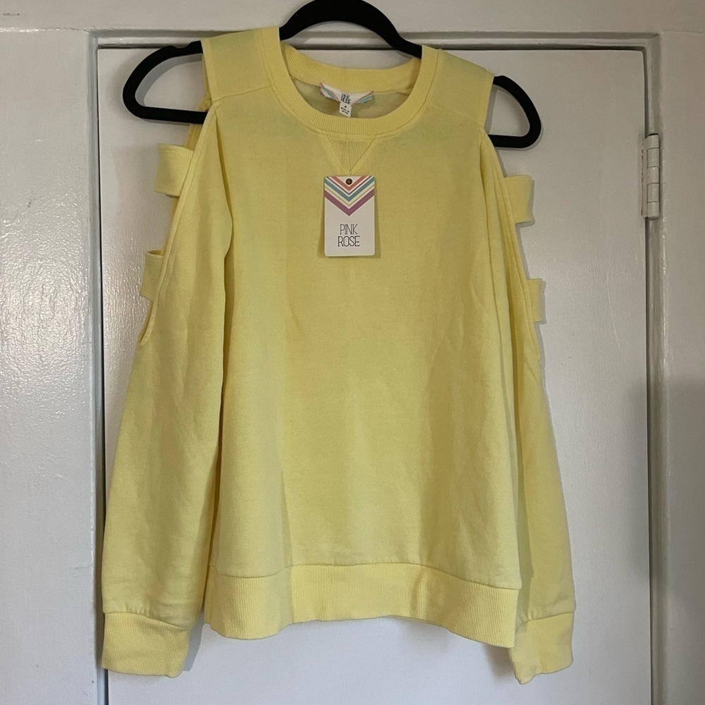 Pink Rose Yellow cold shoulder cut out sweater size‎ Small NWT